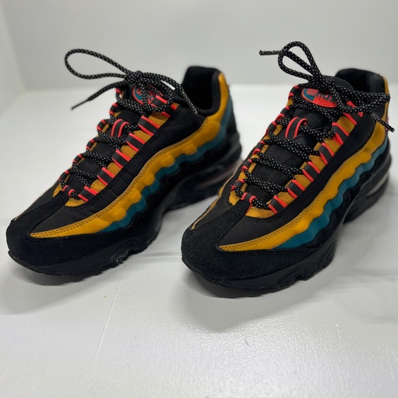 Nike Shoes - Nike Air Max 95 SE "GS" Black Bright Spruce Size 5 youth or women’s 7
